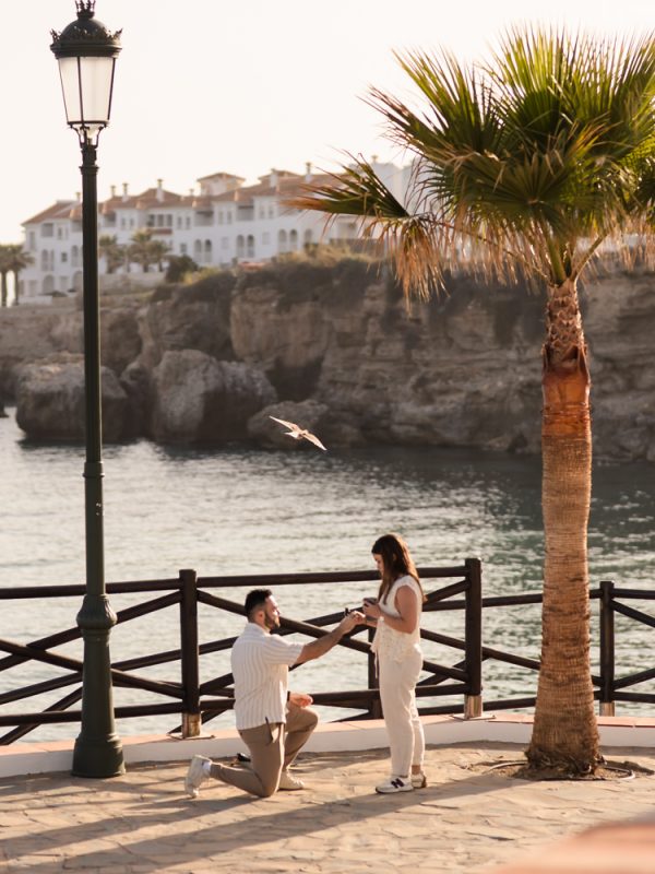 surprise-proposal-in-nerja-photography-7