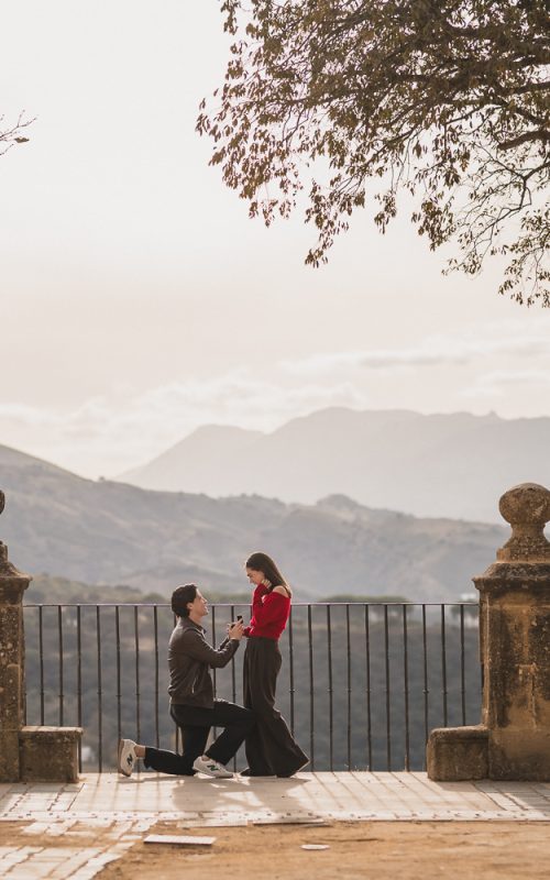 surprise-proposal-photography-in-ronda-3